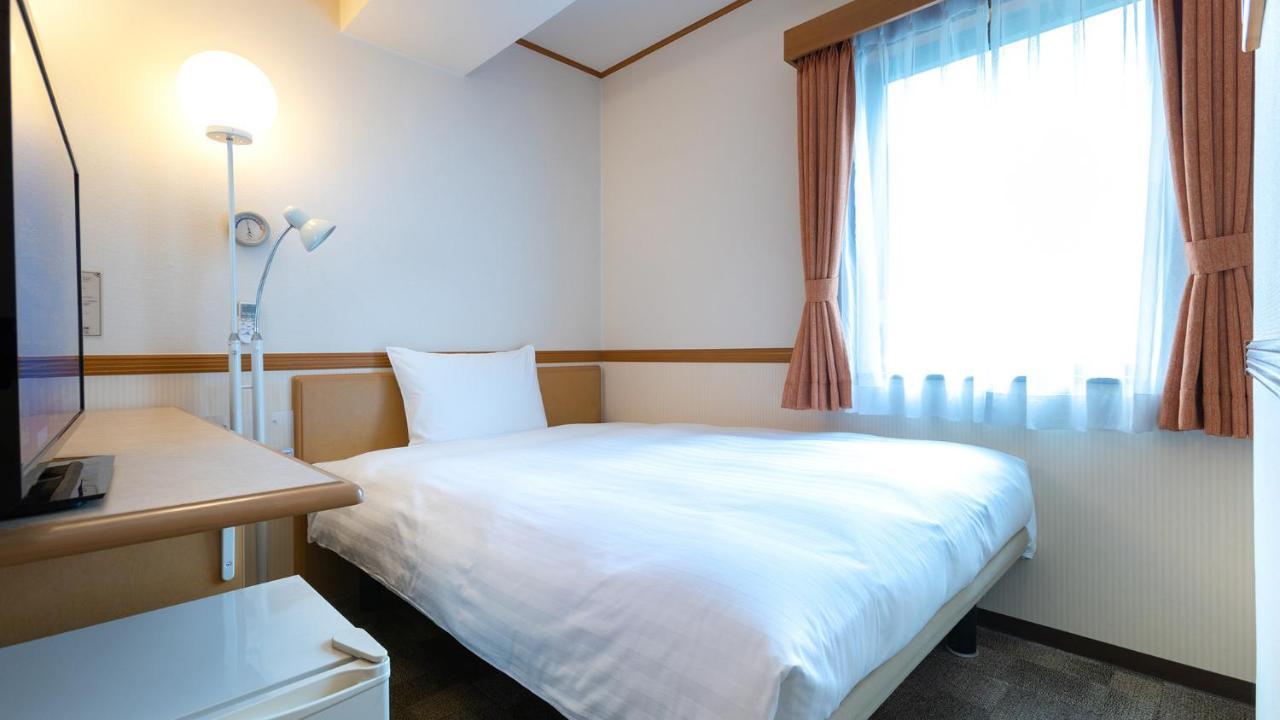 Toyoko Inn Okinawa Naha Asahibashi Ekimae Extérieur photo
