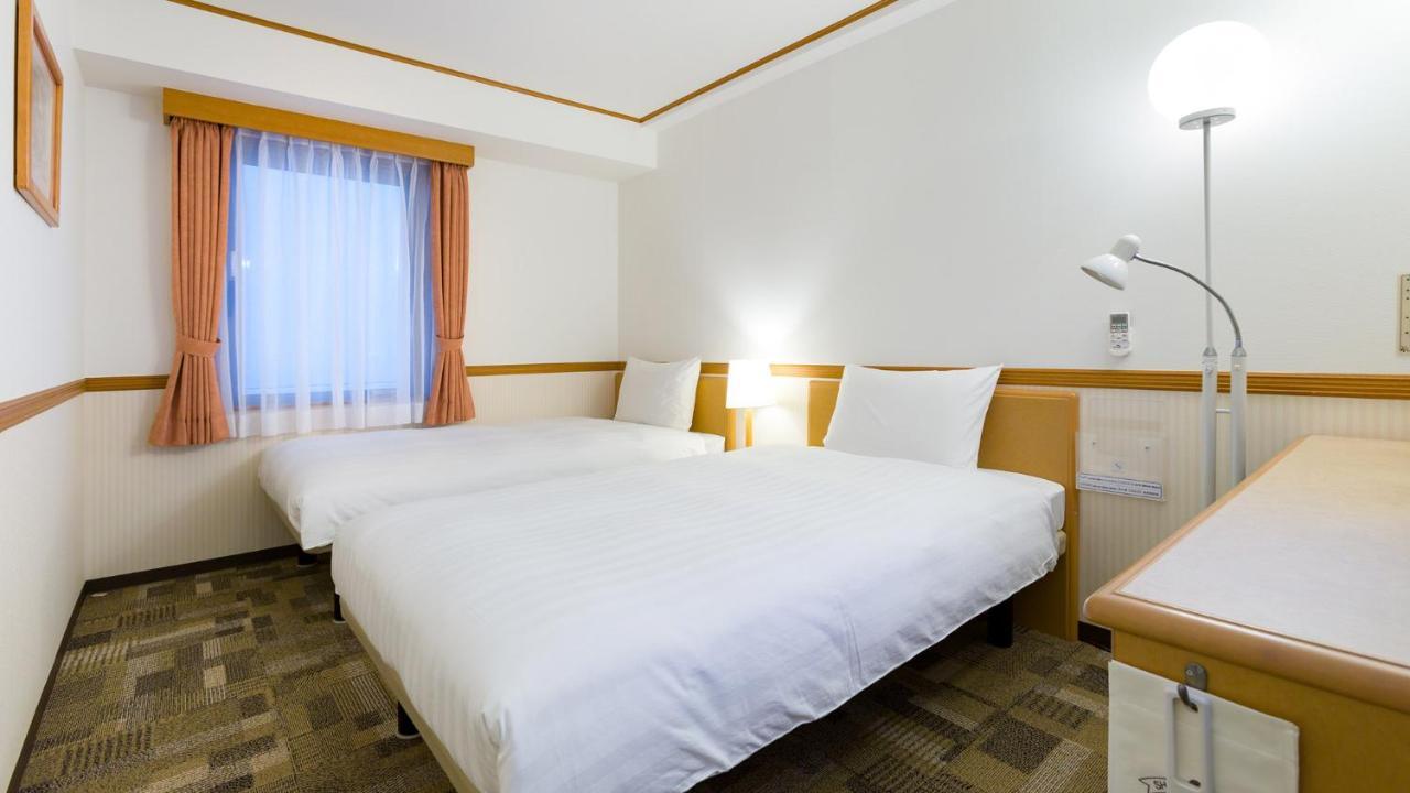 Toyoko Inn Okinawa Naha Asahibashi Ekimae Extérieur photo