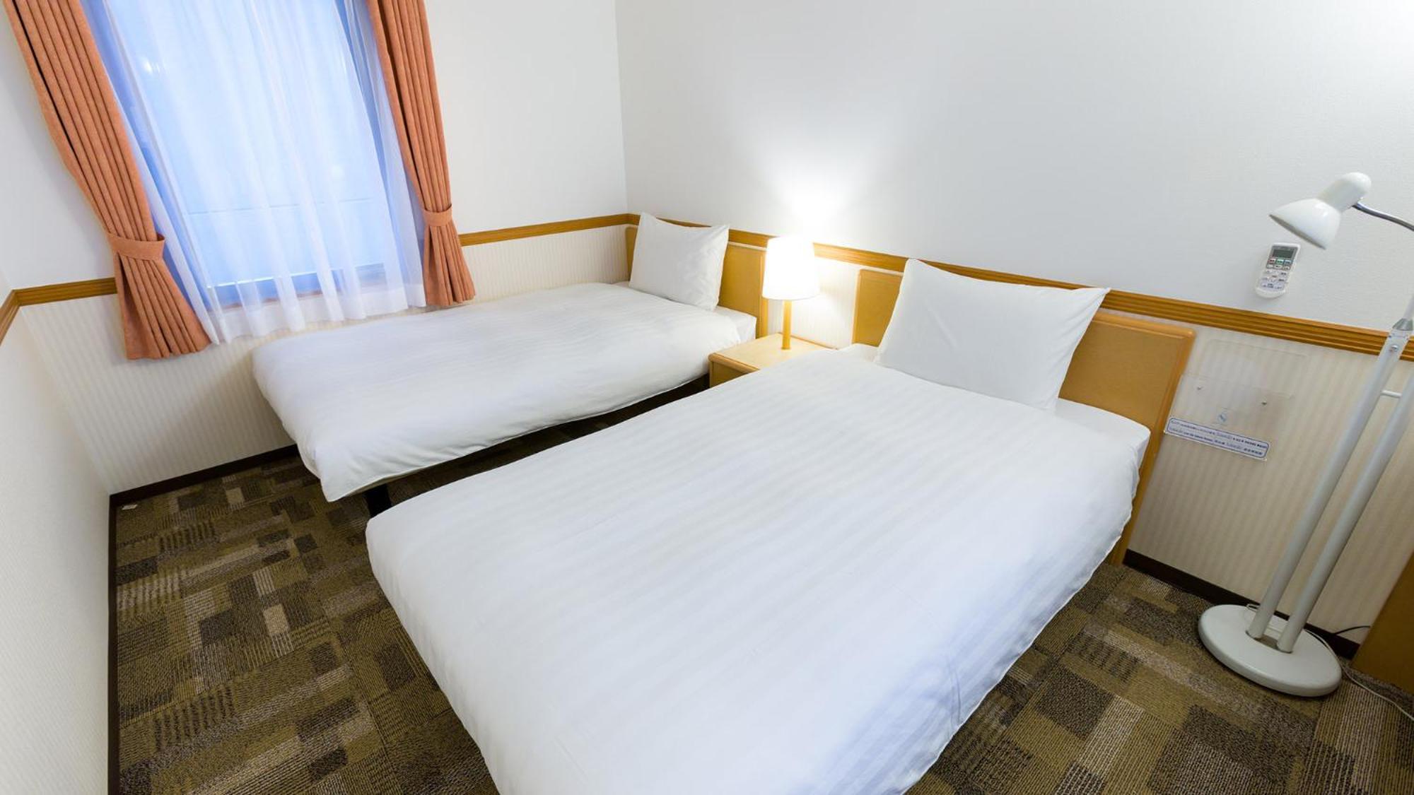 Toyoko Inn Okinawa Naha Asahibashi Ekimae Chambre photo