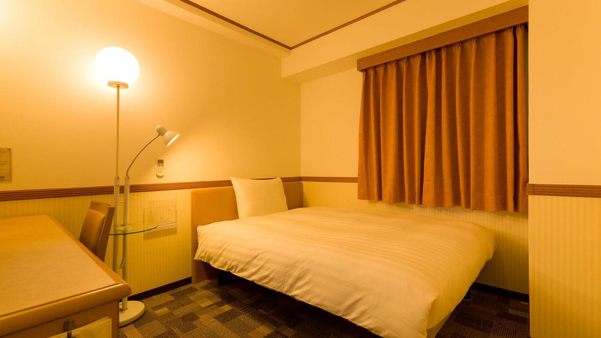 Toyoko Inn Okinawa Naha Asahibashi Ekimae Chambre photo