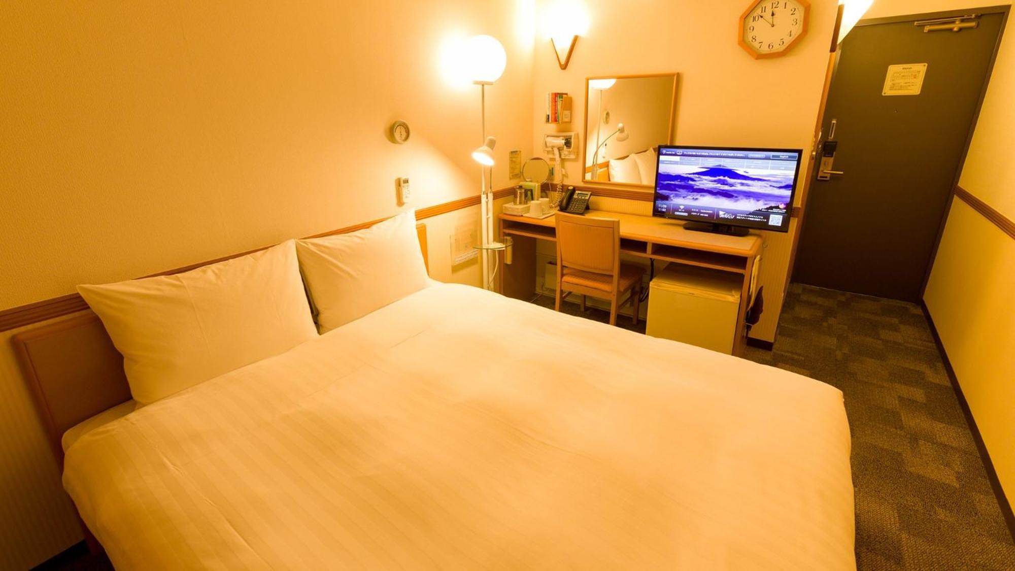 Toyoko Inn Okinawa Naha Asahibashi Ekimae Chambre photo